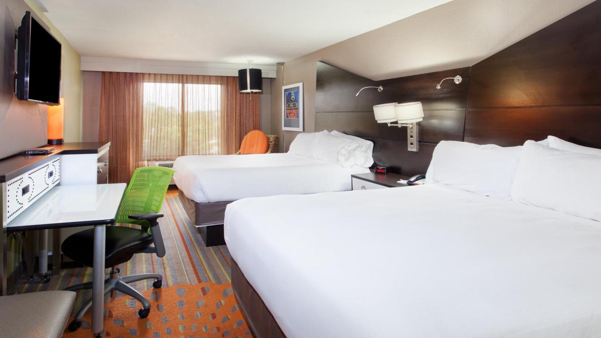 Holiday Inn Express Atlanta Galleria-Ballpark Area By Ihg Smyrna Exterior foto